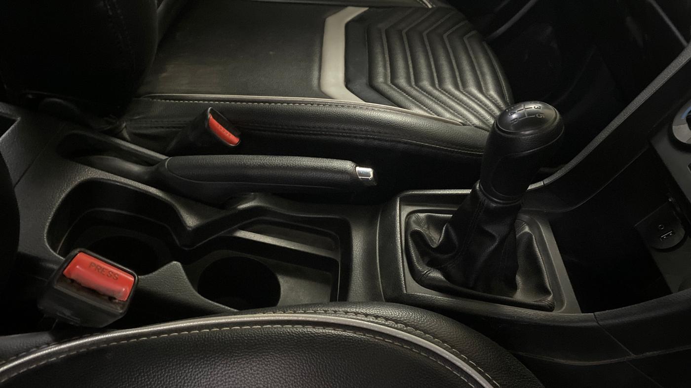 2020 Maruti Vitara Brezza LXI, Petrol, Manual, 69,679 km, Gear Lever