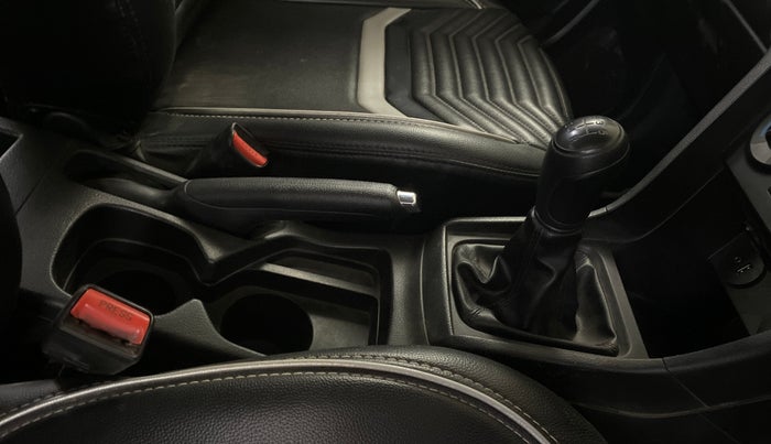 2020 Maruti Vitara Brezza LXI, Petrol, Manual, 69,679 km, Gear Lever