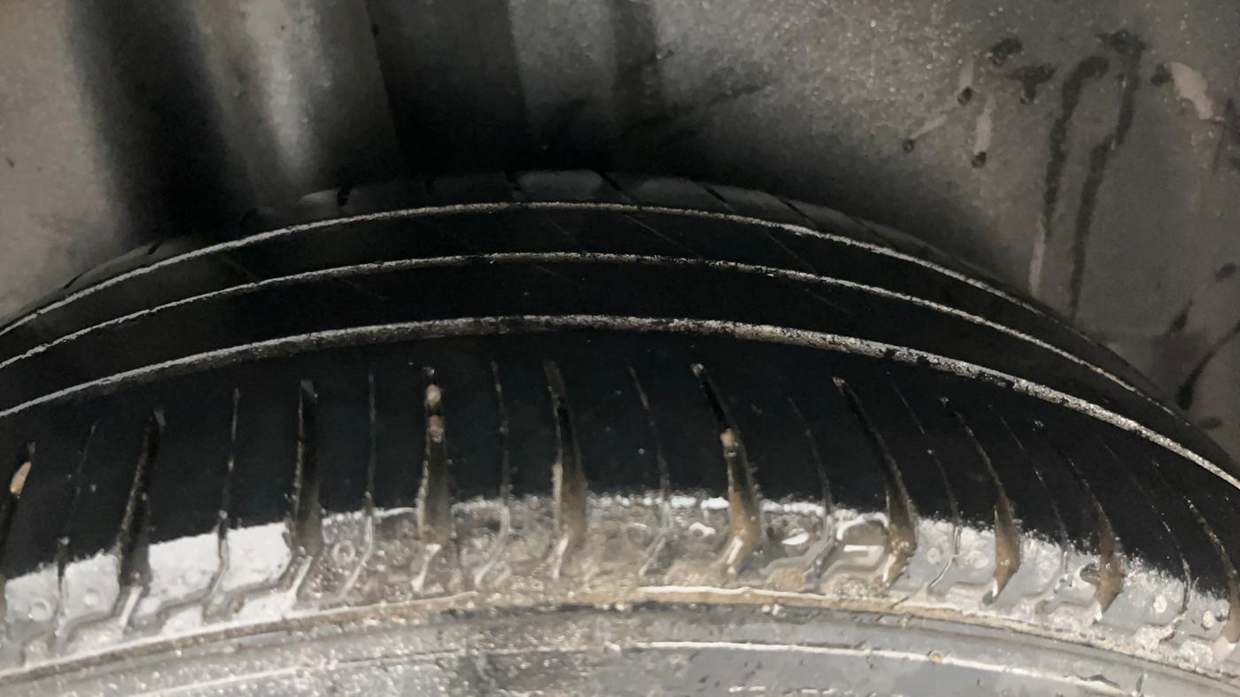 2018 Volkswagen Ameo COMFORTLINE 1.0L, Petrol, Manual, 50,975 km, Right Rear Tyre Tread