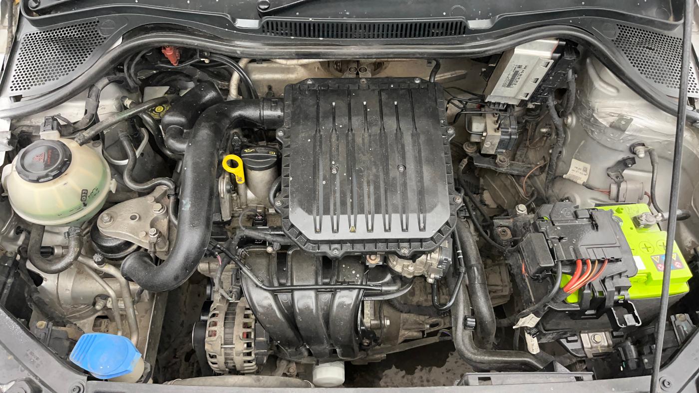 2018 Volkswagen Ameo COMFORTLINE 1.0L, Petrol, Manual, 50,975 km, Engine View