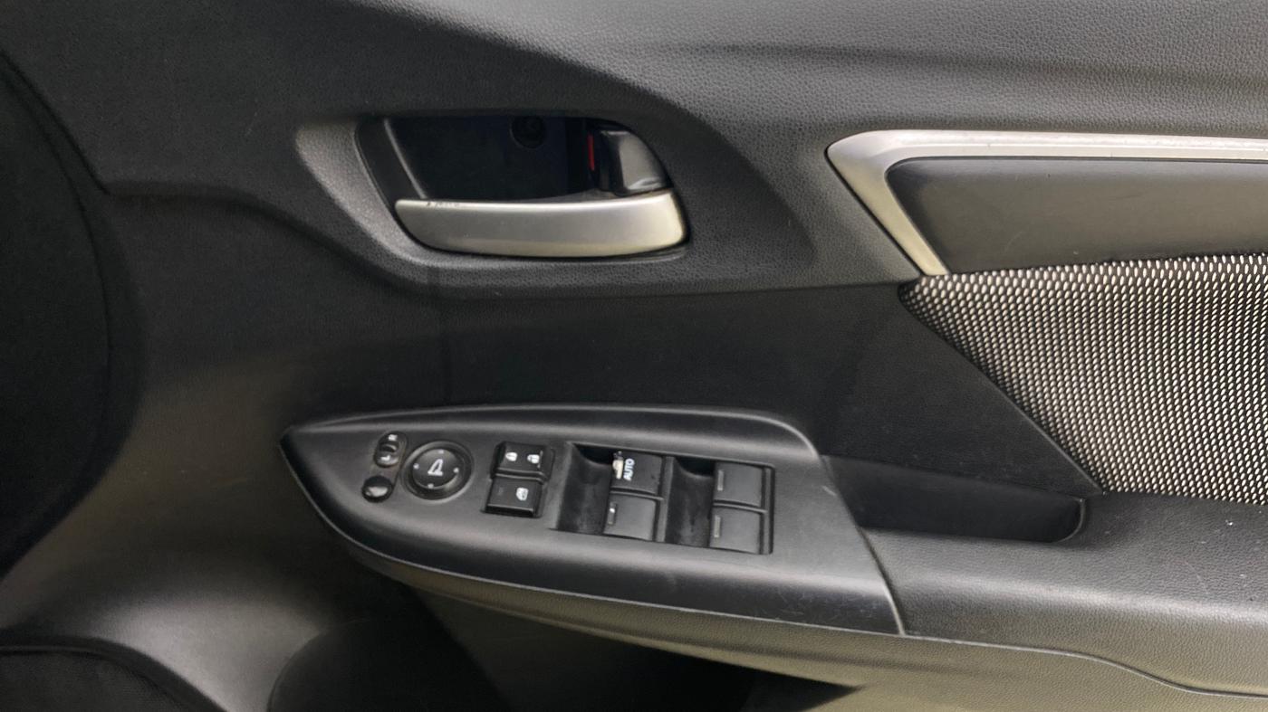 2018 Honda WR-V 1.2L I-VTEC VX MT, CNG, Manual, 84,427 km, Driver Side Door Panels Control