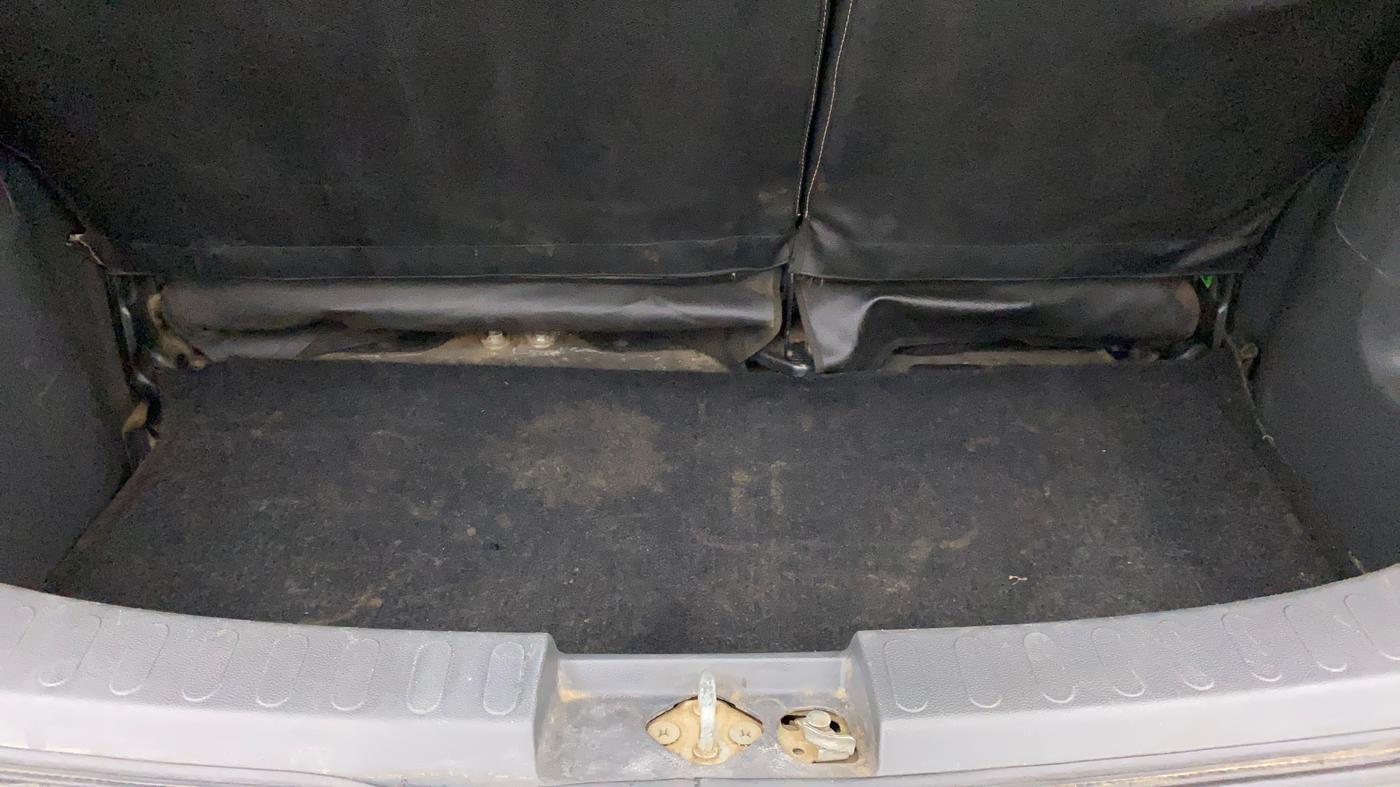 2011 Maruti Ritz VDI, Diesel, Manual, 1,33,548 km, Boot Inside