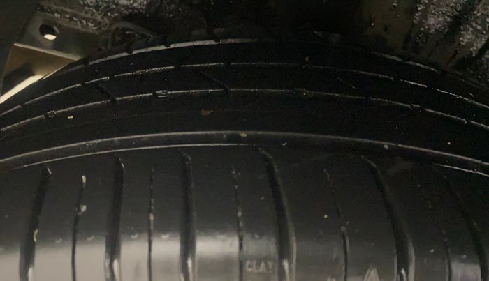 2023 Hyundai NEW I20 SPORTZ 1.2 MT, Petrol, Manual, 24,464 km, Right Rear Tyre Tread