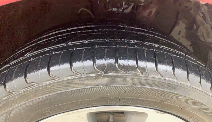 2014 Hyundai Elite i20 ASTA 1.2, Petrol, Manual, 57,462 km, Right Front Tyre Tread