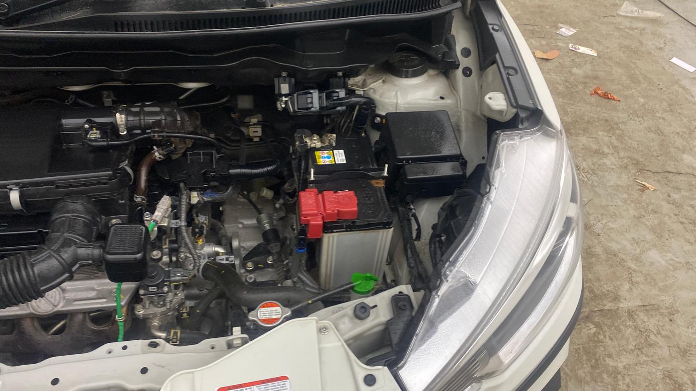 2023 Maruti Ertiga VXI AT SHVS, Petrol, Automatic, 30,179 km, Engine View - Left