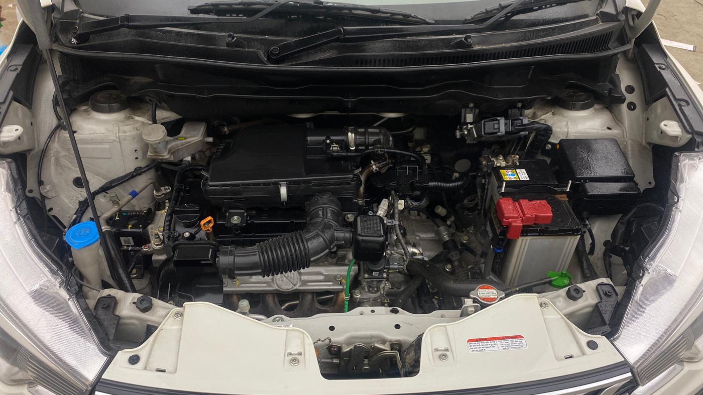 2023 Maruti Ertiga VXI AT SHVS, Petrol, Automatic, 30,179 km, Engine View
