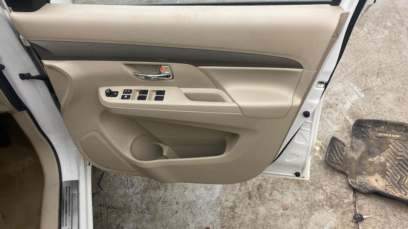 2023 Maruti Ertiga VXI AT SHVS, Petrol, Automatic, 30,179 km, Driver Side Door Panels Control