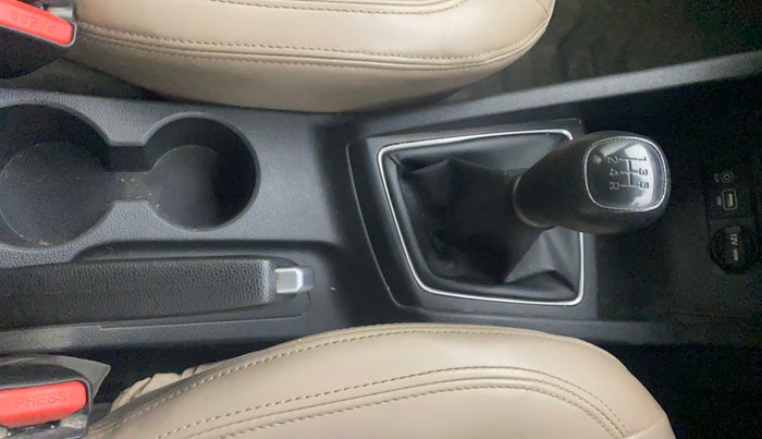 2018 Hyundai Elite i20 SPORTZ 1.2, Petrol, Manual, 85,428 km, Gear Lever