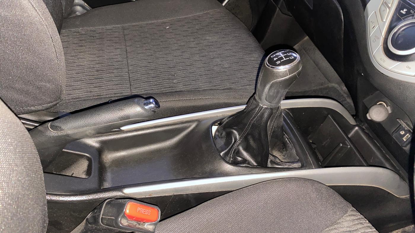2017 Maruti Baleno DELTA PETROL 1.2, Petrol, Manual, 72,310 km, Gear Lever