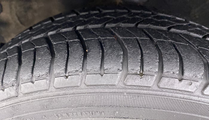 2012 Hyundai Santro Xing GL PLUS, Petrol, Manual, 9,697 km, Left Front Tyre Tread