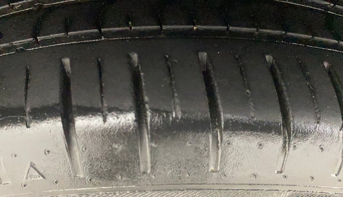 2019 Toyota Glanza G ISG, Petrol, Manual, 36,117 km, Right Rear Tyre Tread