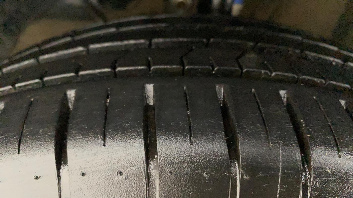 2021 Maruti Baleno ZETA PETROL 1.2, Petrol, Manual, 2,043 km, Left Front Tyre Tread