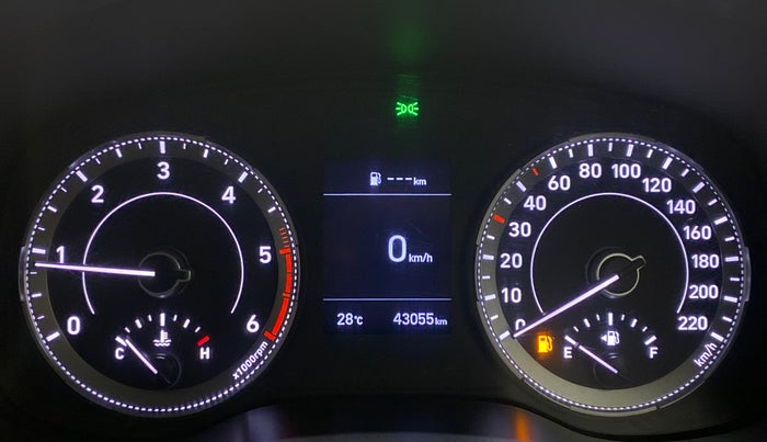 2020 Hyundai VENUE SX (O) 1.5 CRDI, Diesel, Manual, 43,055 km, Odometer Image