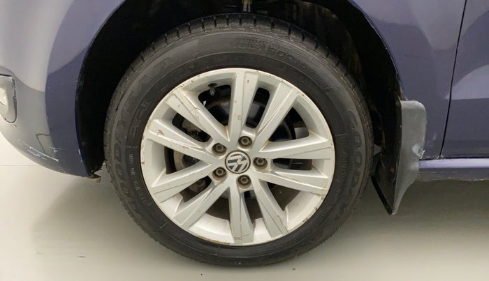 2013 Volkswagen Polo HIGHLINE1.2L, Petrol, Manual, 68,125 km, Left Front Wheel