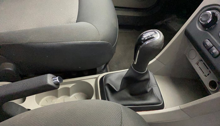 2018 Tata Tiago XE PETROL, Petrol, Manual, 50,624 km, Gear Lever