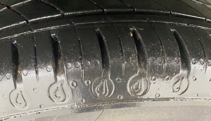 2017 Honda Amaze 1.2L I-VTEC S AT, Petrol, Automatic, 69,570 km, Right Rear Tyre Tread