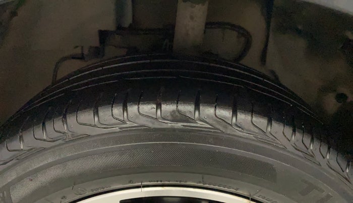 2021 Tata NEXON XZ PETROL, Petrol, Manual, 35,660 km, Left Front Tyre Tread