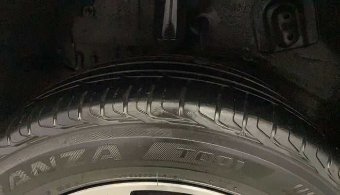 2021 Tata NEXON XZ PETROL, Petrol, Manual, 35,660 km, Right Rear Tyre Tread