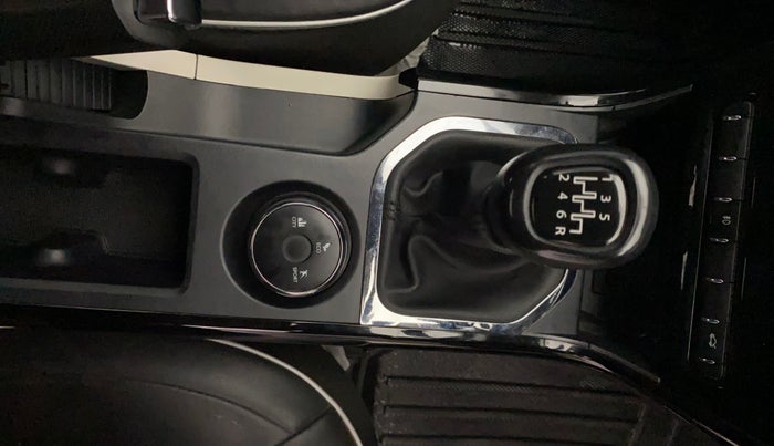 2021 Tata NEXON XZ PETROL, Petrol, Manual, 35,660 km, Gear Lever