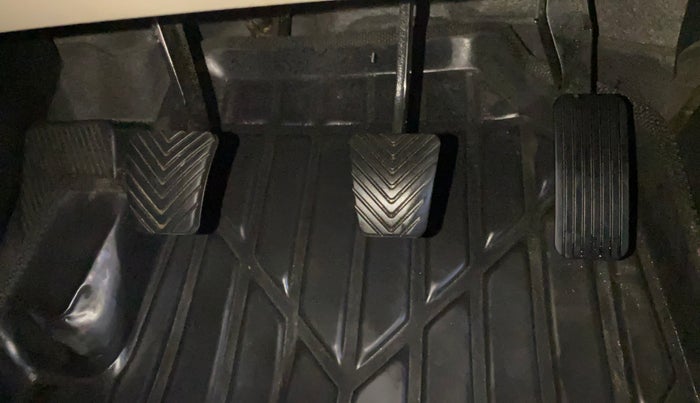 2019 Hyundai New Elantra 2.0 S PETROL, Petrol, Manual, 61,665 km, Pedals