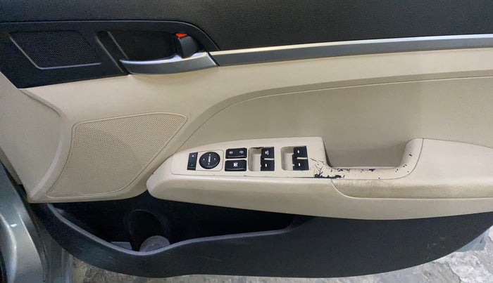 2019 Hyundai New Elantra 2.0 S PETROL, Petrol, Manual, 61,665 km, Driver Side Door Panels Control