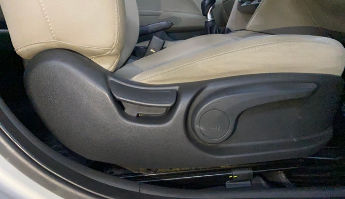 2019 Hyundai New Elantra 2.0 S PETROL, Petrol, Manual, 61,665 km, Driver Side Adjustment Panel