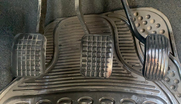 2017 Tata Tiago XZ PETROL, Petrol, Manual, 60,883 km, Pedals