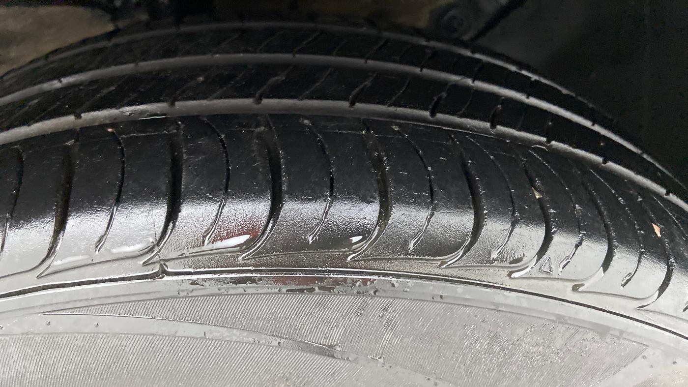 2020 KIA SELTOS GTX + AT PETROL, Petrol, Automatic, 9,417 km, Right Front Tyre Tread