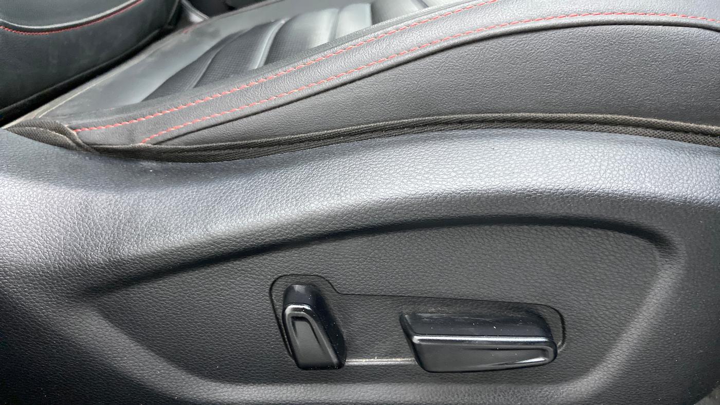 2020 KIA SELTOS GTX + AT PETROL, Petrol, Automatic, 9,417 km, Driver Side Adjustment Panel