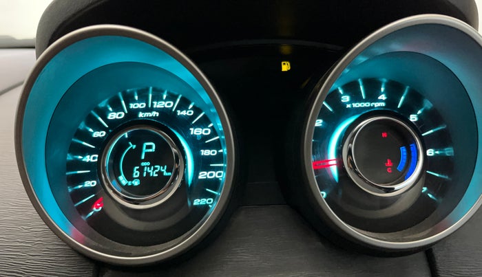 2019 Mahindra XUV500 W7 AT, Diesel, Automatic, 61,362 km, Odometer Image