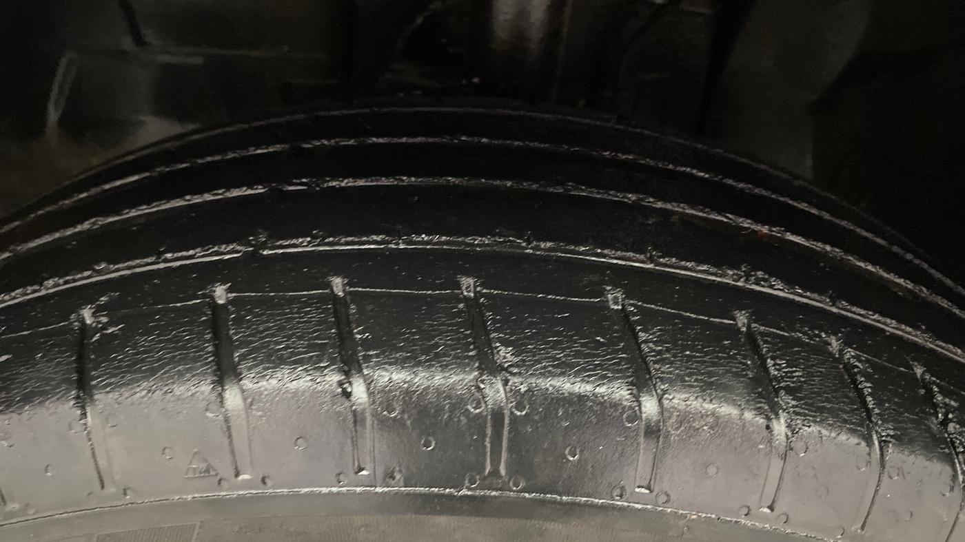 2022 Tata PUNCH PURE MT, Petrol, Manual, 72,712 km, Left Front Tyre Tread