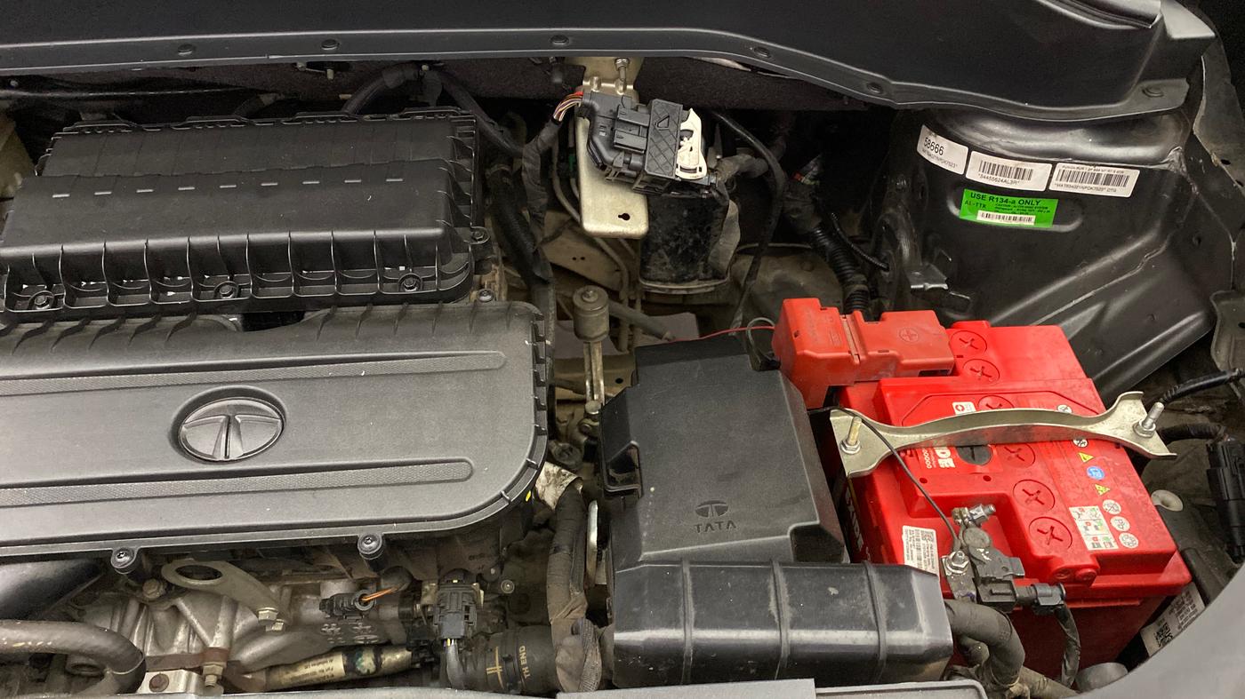 2022 Tata PUNCH PURE MT, Petrol, Manual, 72,712 km, Engine View - Left