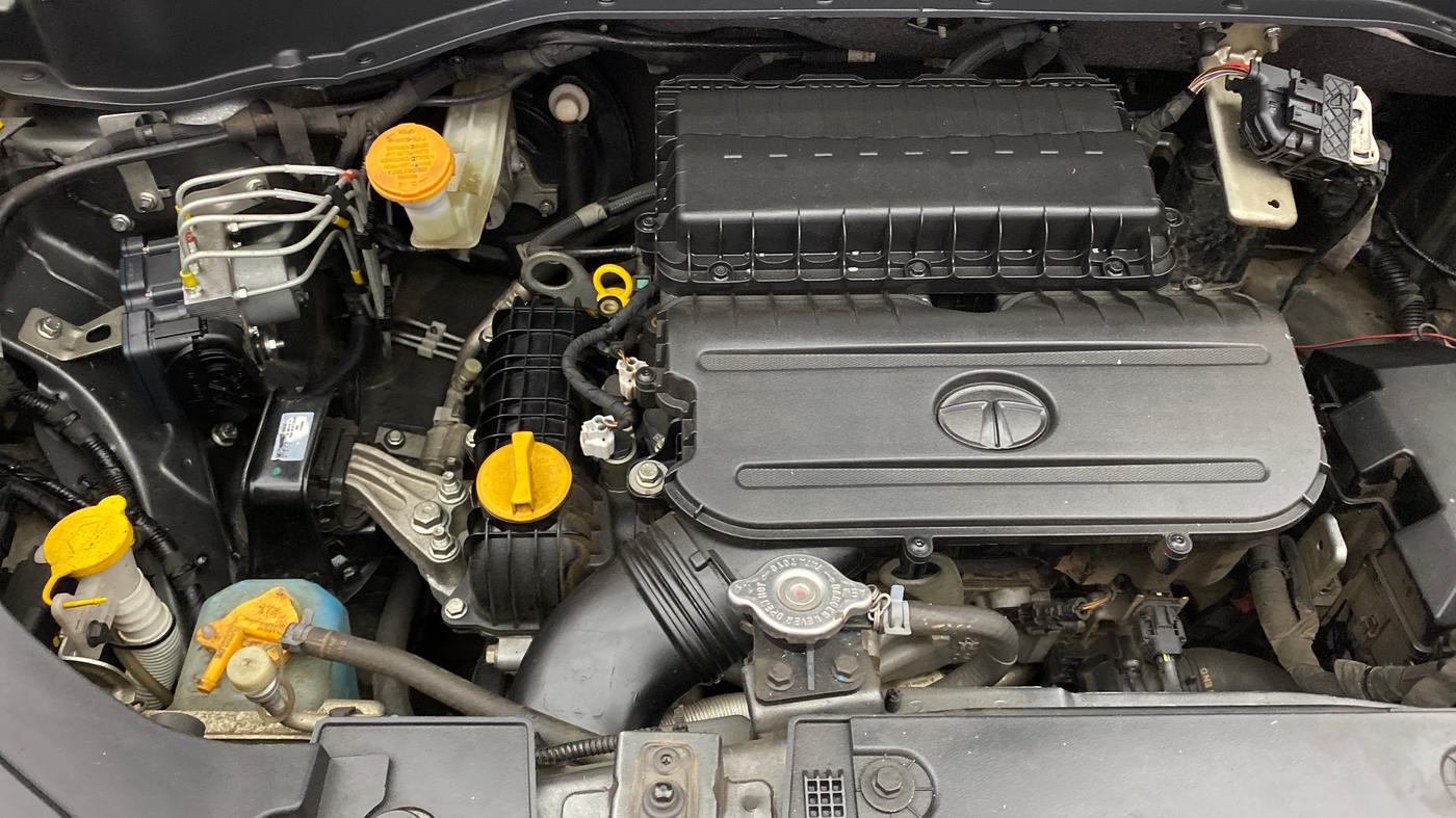 2022 Tata PUNCH PURE MT, Petrol, Manual, 72,712 km, Engine View - Right