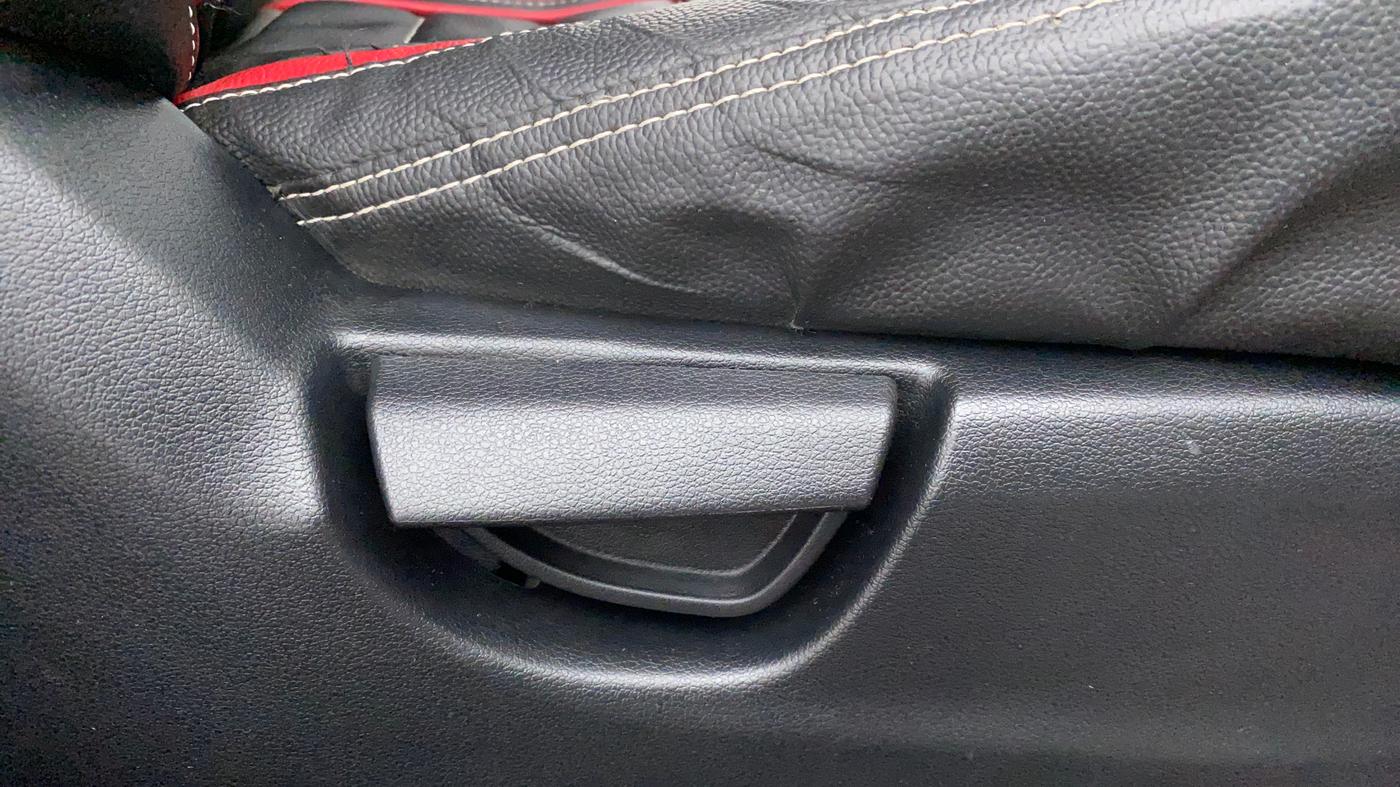 2019 Hyundai NEW SANTRO SPORTZ MT, Petrol, Manual, 31,182 km, Driver Side Adjustment Panel