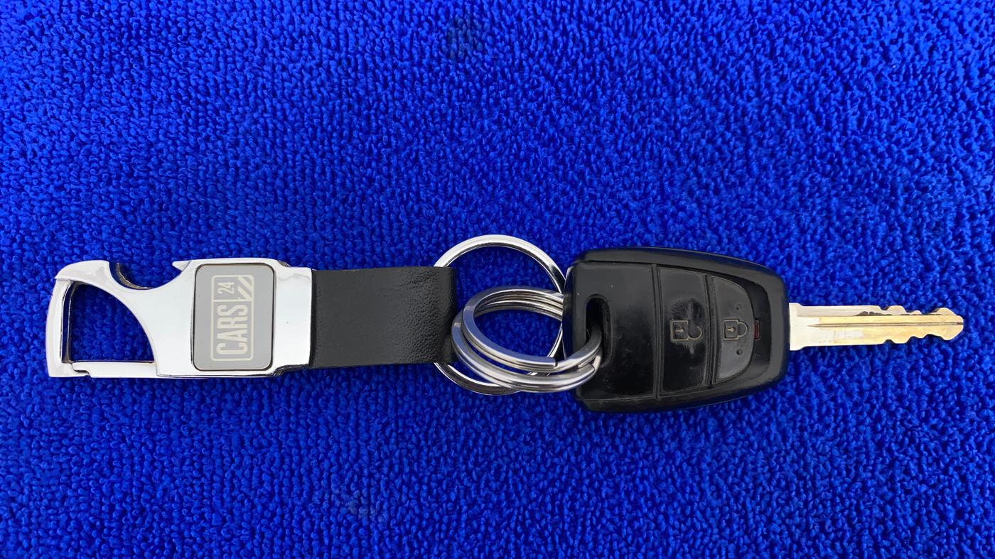 2019 Hyundai NEW SANTRO SPORTZ MT, Petrol, Manual, 31,182 km, Key Close Up