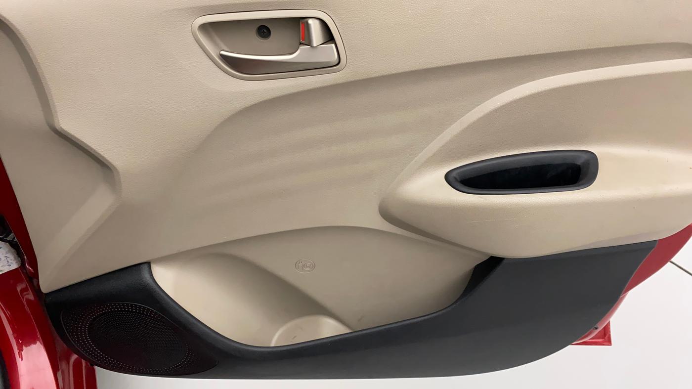 2019 Hyundai NEW SANTRO SPORTZ MT, Petrol, Manual, 31,182 km, Driver Side Door Panels Control