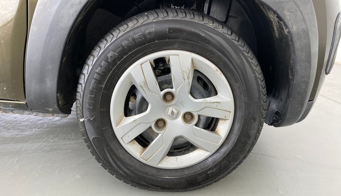 2016 Renault Kwid RXT, Petrol, Manual, 92,744 km, Right Front Wheel
