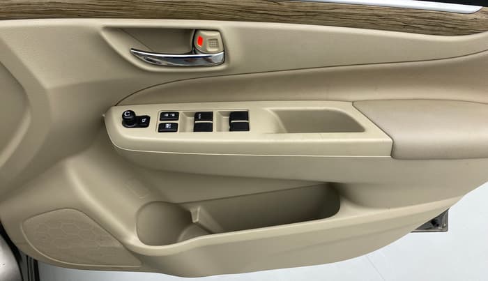 2020 Maruti Ciaz ALPHA 1.5 MT VTVT SHVS, Petrol, Manual, 5,814 km, Driver Side Door Panels Control
