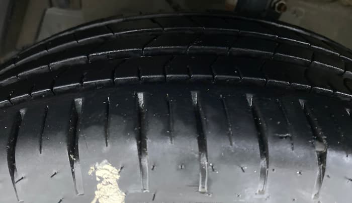 2020 Maruti Ciaz ALPHA 1.5 MT VTVT SHVS, Petrol, Manual, 5,814 km, Left Front Tyre Tread