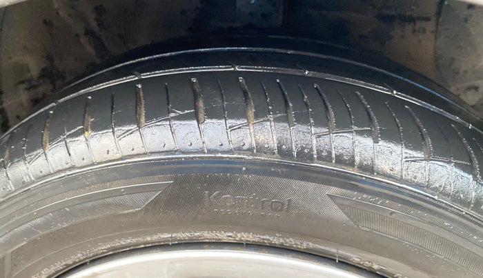 2020 Hyundai Grand i10 MAGNA 1.2 KAPPA VTVT, Petrol, Manual, 29,664 km, Right Front Tyre Tread