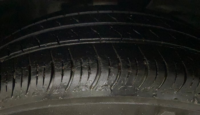 2022 Maruti New Wagon-R VXI 1.0, CNG, Manual, 33,179 km, Right Front Tyre Tread