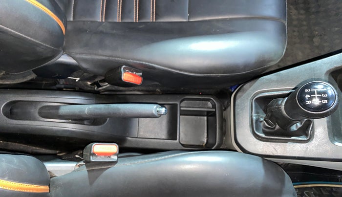 2022 Maruti New Wagon-R VXI 1.0, CNG, Manual, 33,179 km, Gear Lever