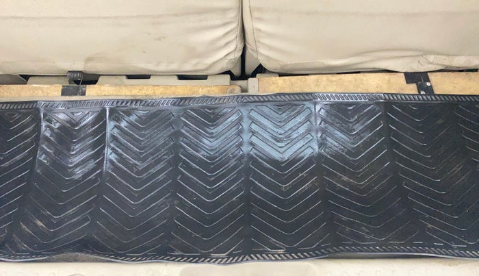 2016 Maruti Ertiga ZDI SHVS, Diesel, Manual, 60,376 km, Boot Inside