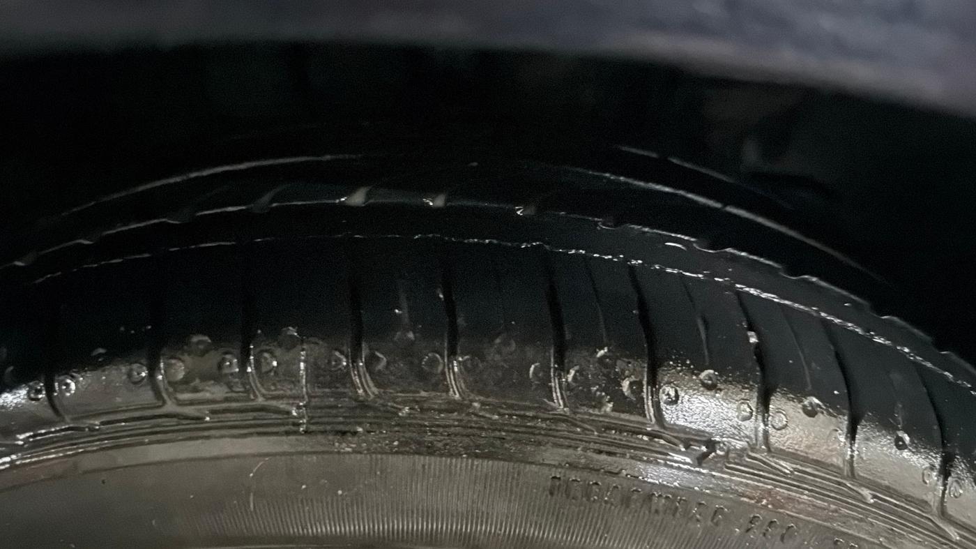 2018 Tata TIGOR XZA PETROL, Petrol, Automatic, 23,812 km, Right Front Tyre Tread