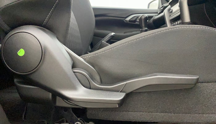 2023 Toyota URBAN CRUISER HYRYDER E NEO DRIVE, Petrol, Manual, 6,705 km, Driver Side Adjustment Panel