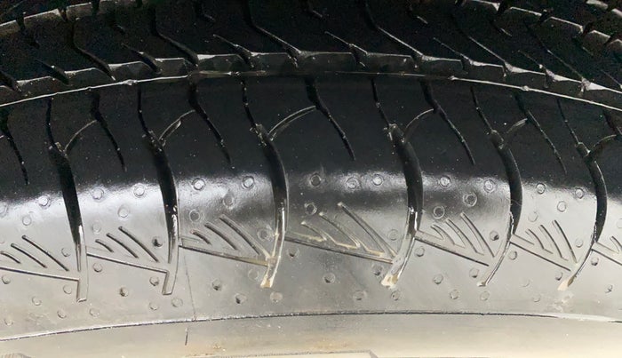 2023 Toyota URBAN CRUISER HYRYDER E NEO DRIVE, Petrol, Manual, 6,705 km, Left Rear Tyre Tread