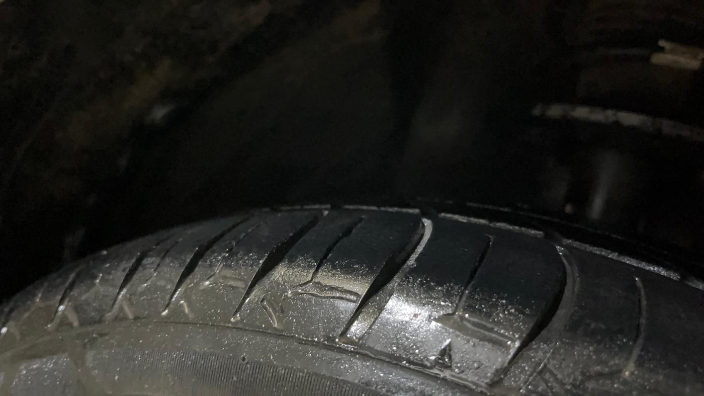 2021 Maruti Baleno ZETA PETROL 1.2, Petrol, Manual, 74,075 km, Right Front Tyre Tread