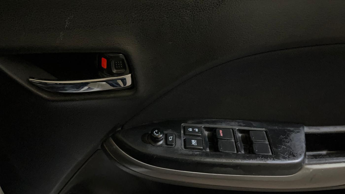 2021 Maruti Baleno ZETA PETROL 1.2, Petrol, Manual, 74,075 km, Driver Side Door Panels Control