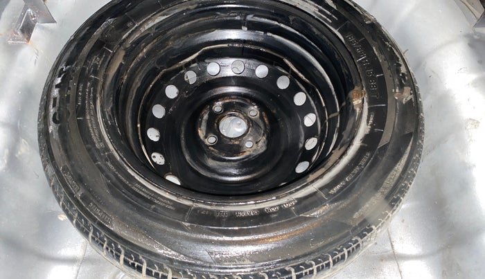 2015 Hyundai Verna FLUIDIC 4S 1.6 VTVT S, CNG, Manual, 71,738 km, Spare Tyre