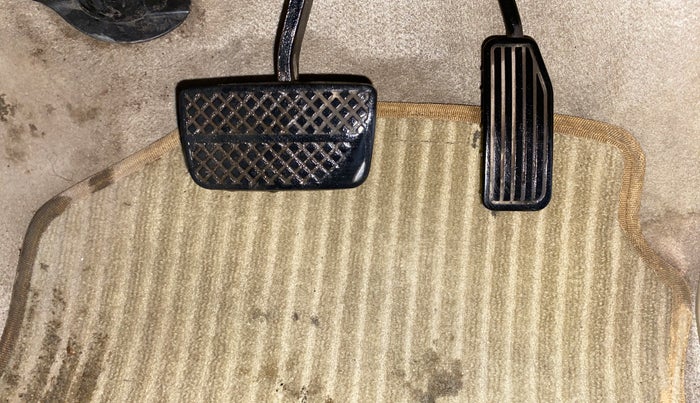 2015 Honda Brio VX AT, Petrol, Automatic, 72,371 km, Pedals